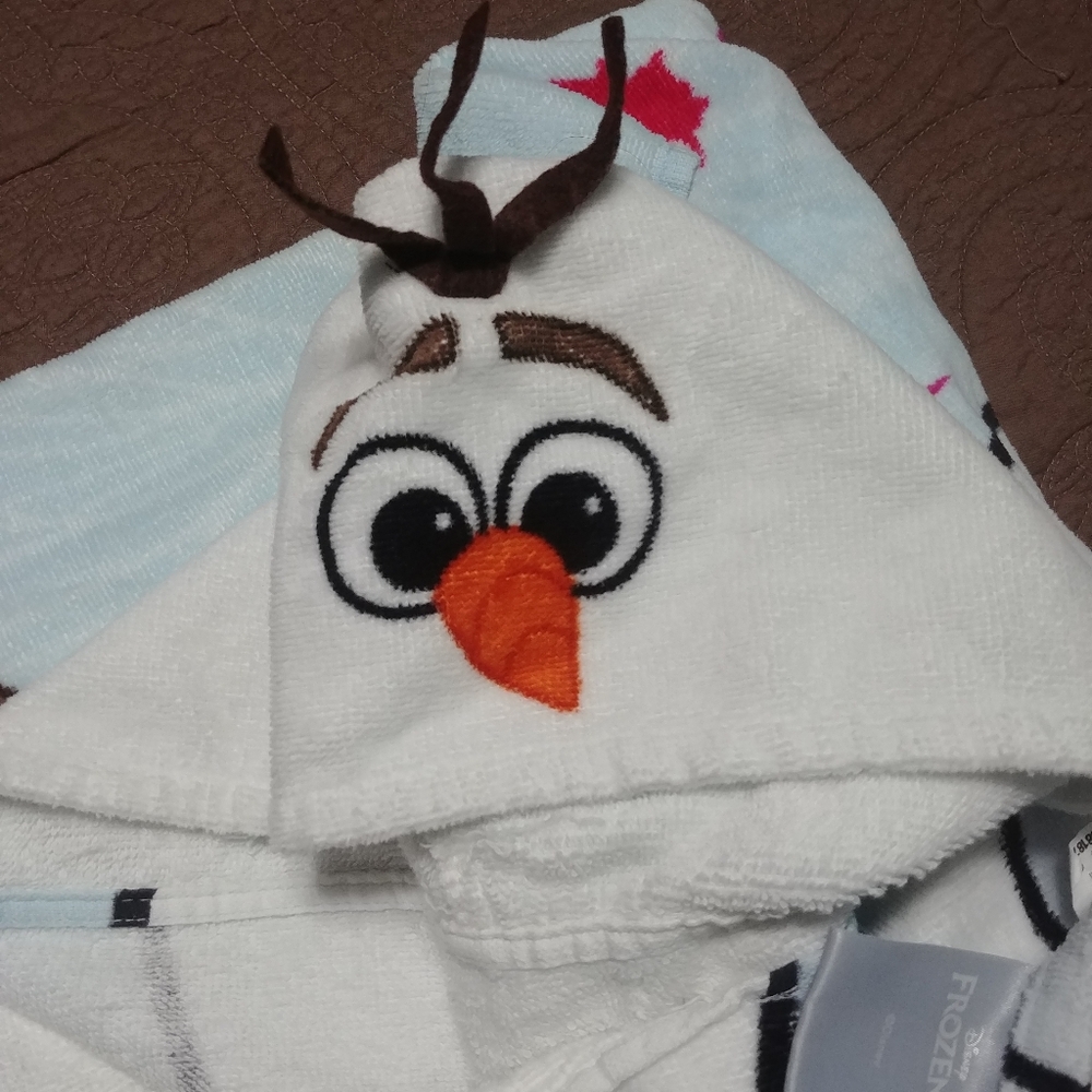 Olaf beach towel